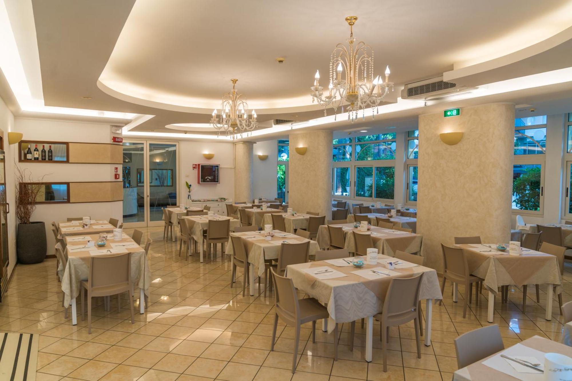 Hotel Europa Milano Marittima Kültér fotó
