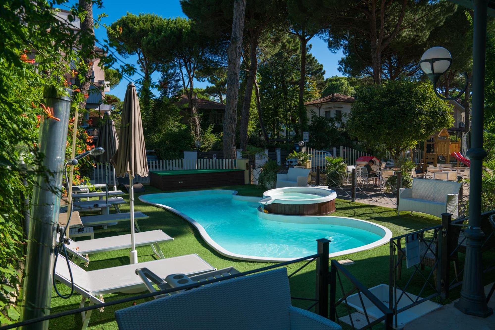 Hotel Europa Milano Marittima Kültér fotó